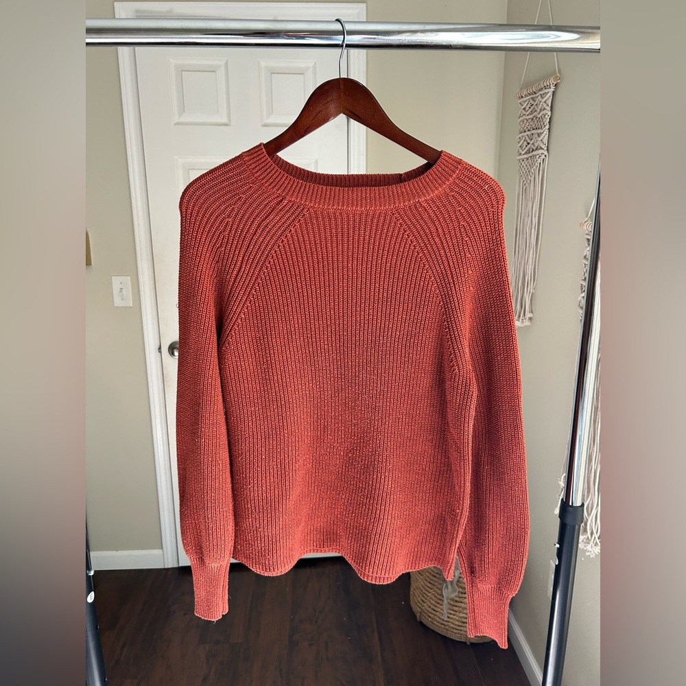 Jessica Simpson Women’s Burnt Orange Sweater
